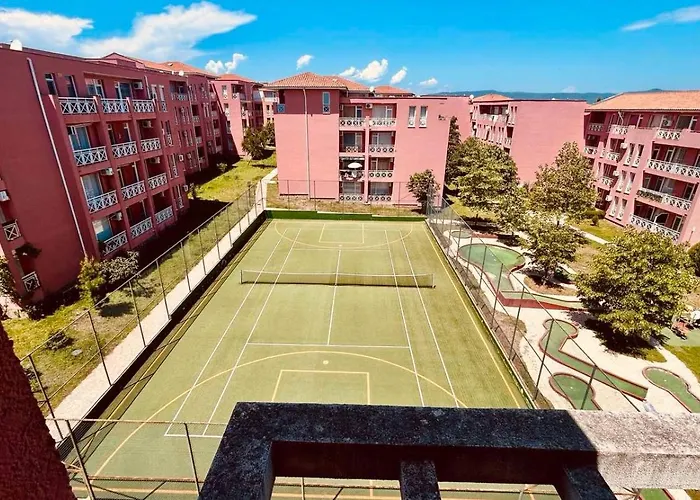 Sunny Day 6, 35 Apartment *